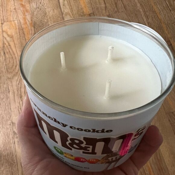 Goose Creek M&M's Crunchy Cookie 3 Wick Candle SOLD OUT - Picture 4 of 7